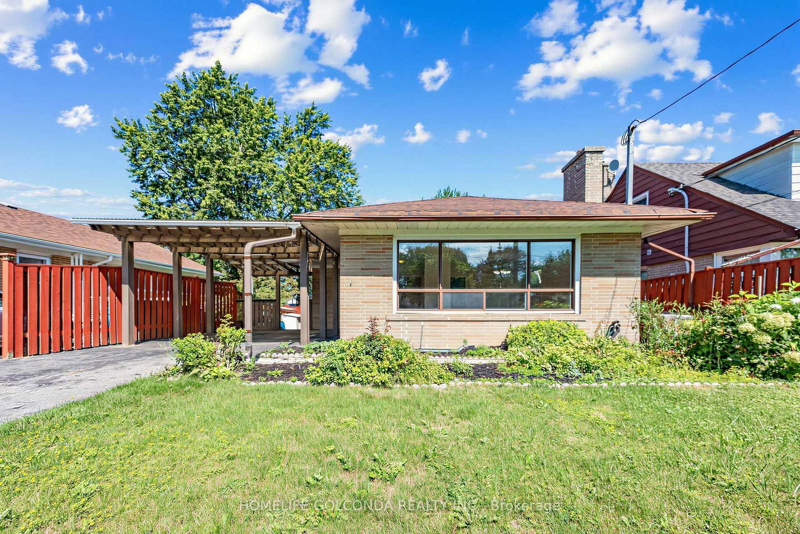 9 Moorecroft Crescent • Toronto, ON photo 3