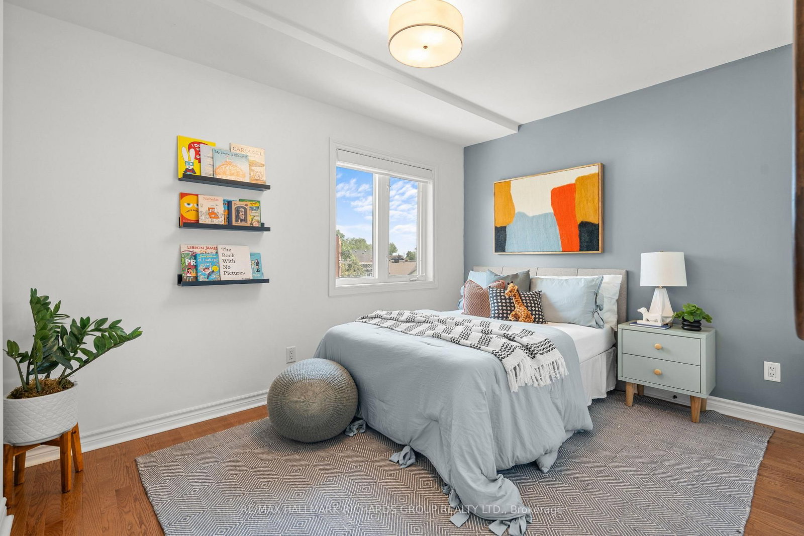 287 Kingston Road • Toronto, ON photo 17