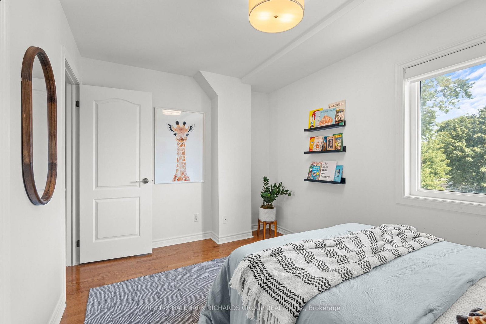 287 Kingston Road • Toronto, ON photo 18