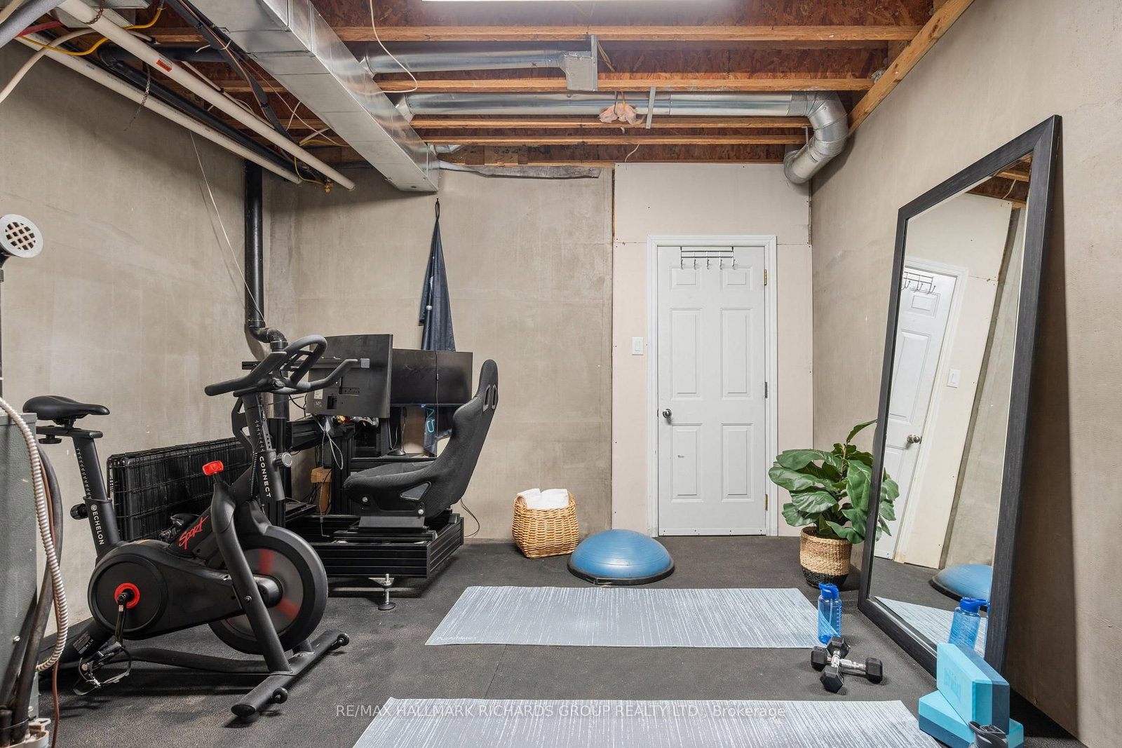 287 Kingston Road • Toronto, ON photo 27