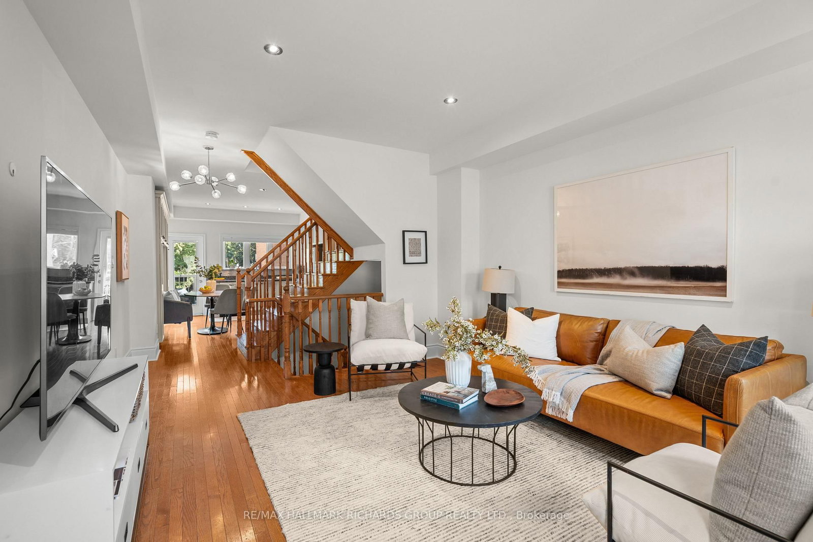 287 Kingston Road • Toronto, ON photo 3