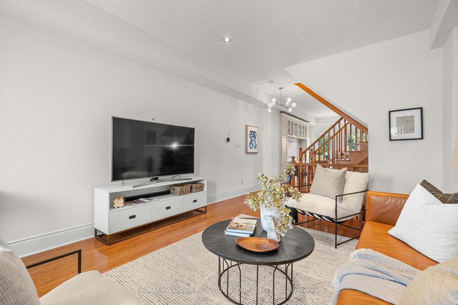 287 Kingston Road • Toronto, ON photo 5