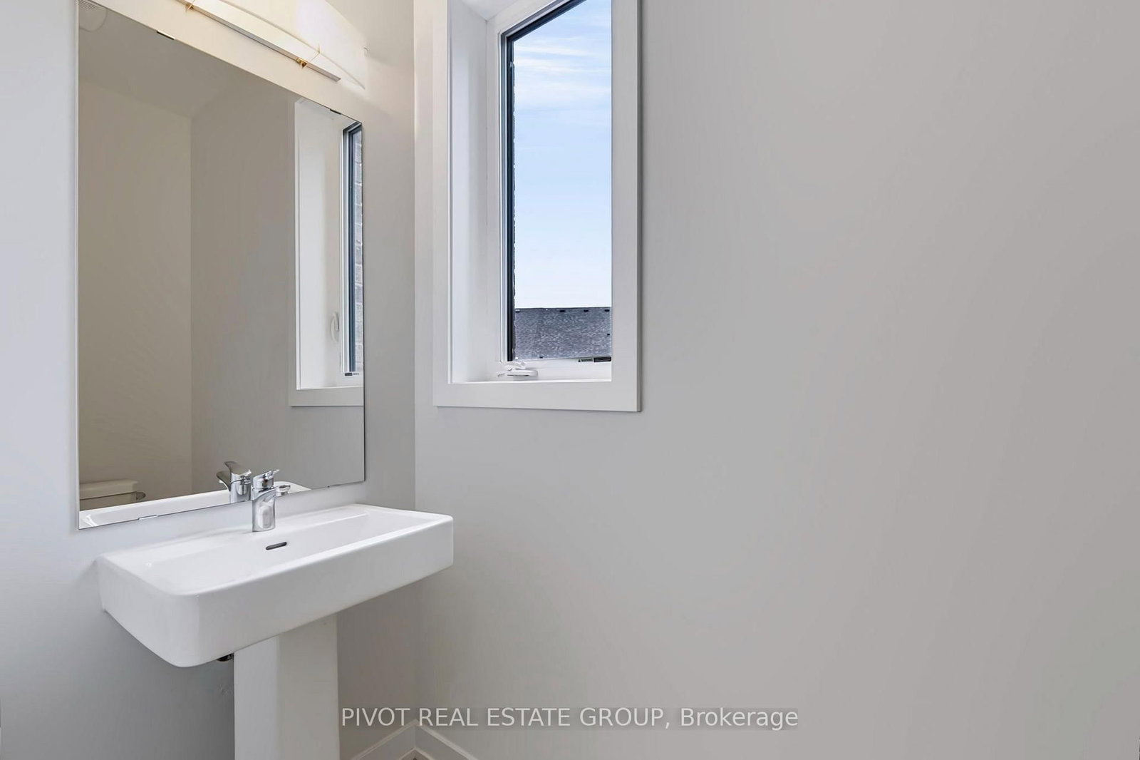 25 Observatory Way • Whitby, ON photo 11