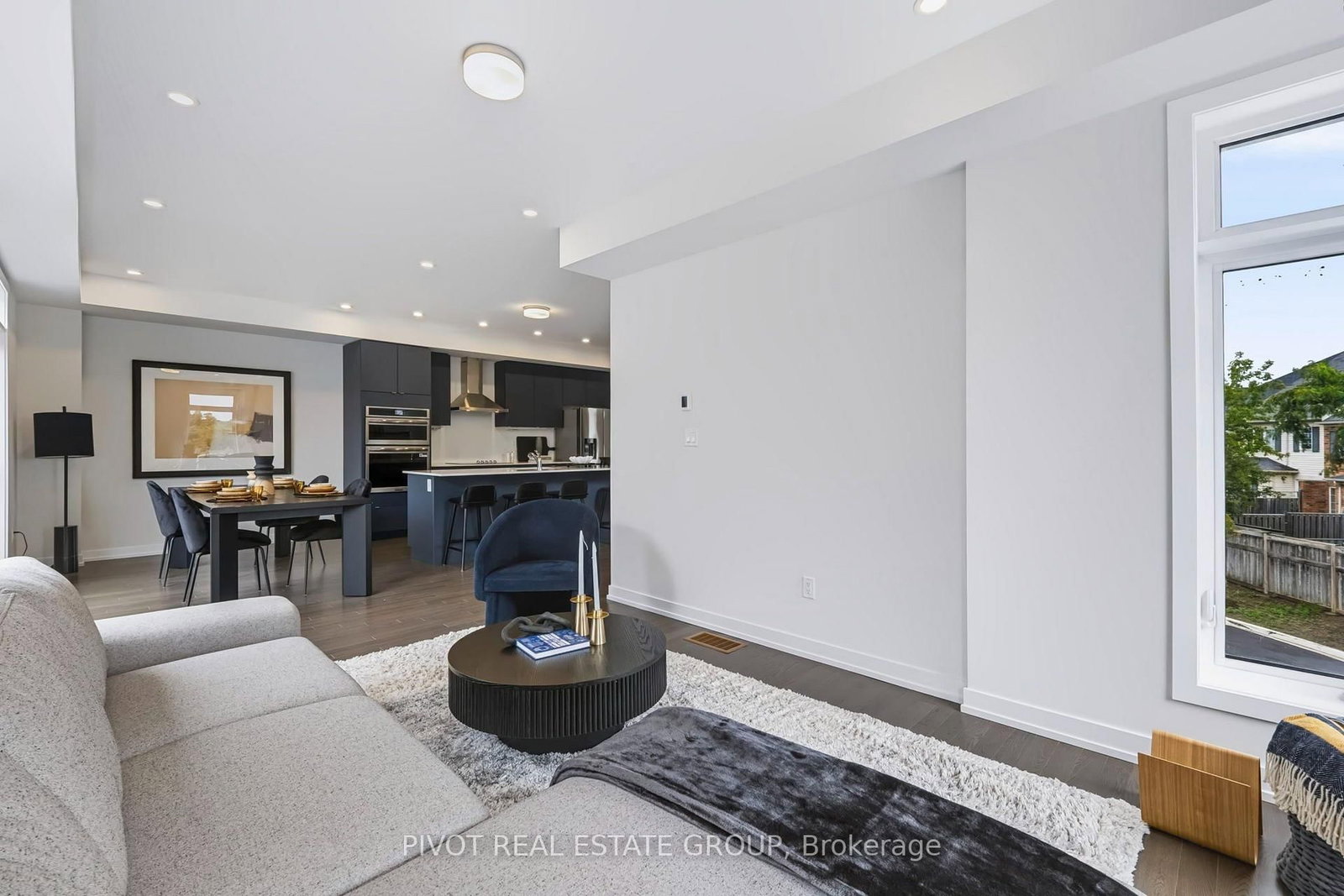 25 Observatory Way • Whitby, ON photo 15
