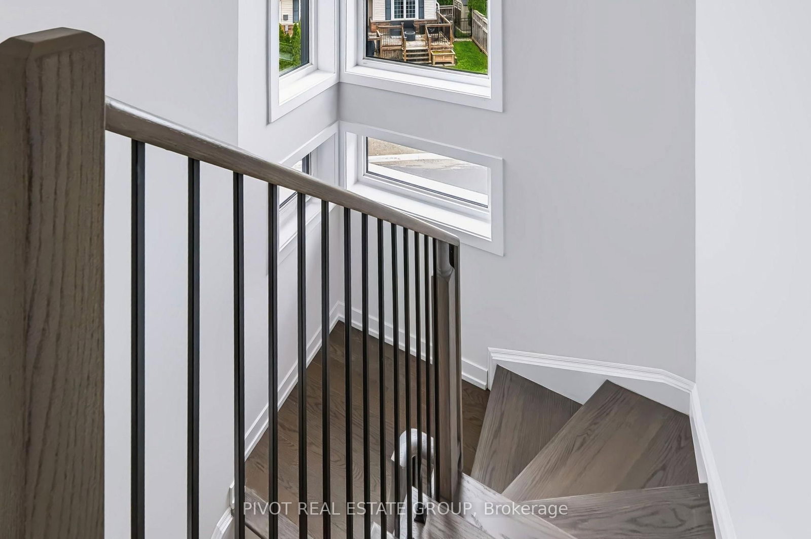 25 Observatory Way • Whitby, ON photo 28