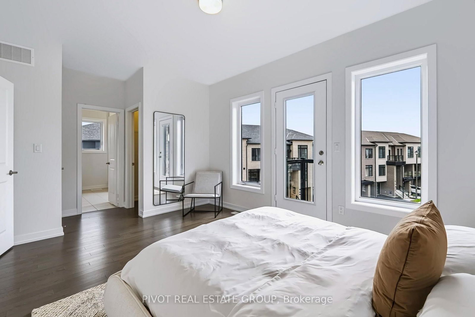 25 Observatory Way • Whitby, ON photo 31
