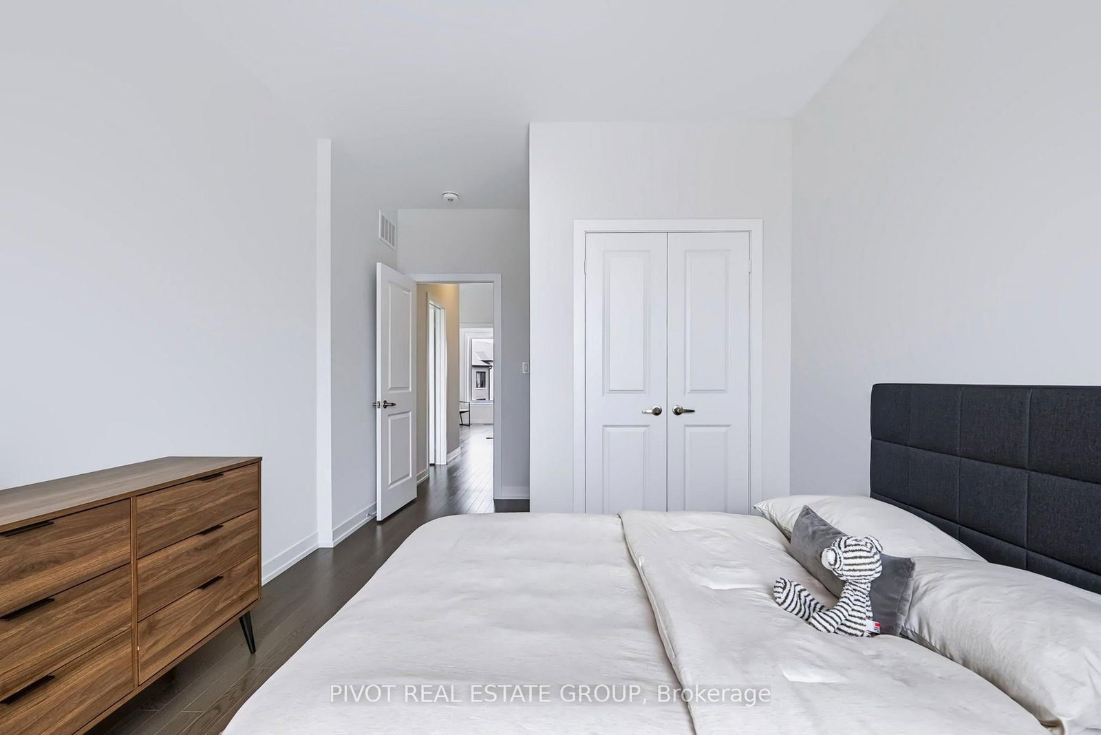 25 Observatory Way • Whitby, ON photo 38