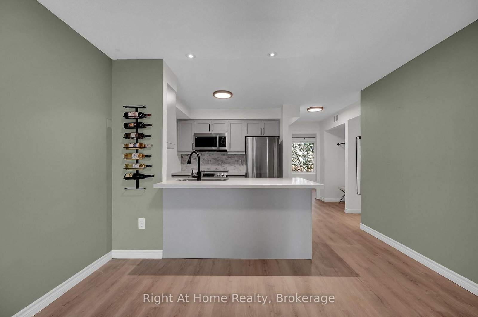 36 Petra Way • #2 • Whitby, ON photo 3