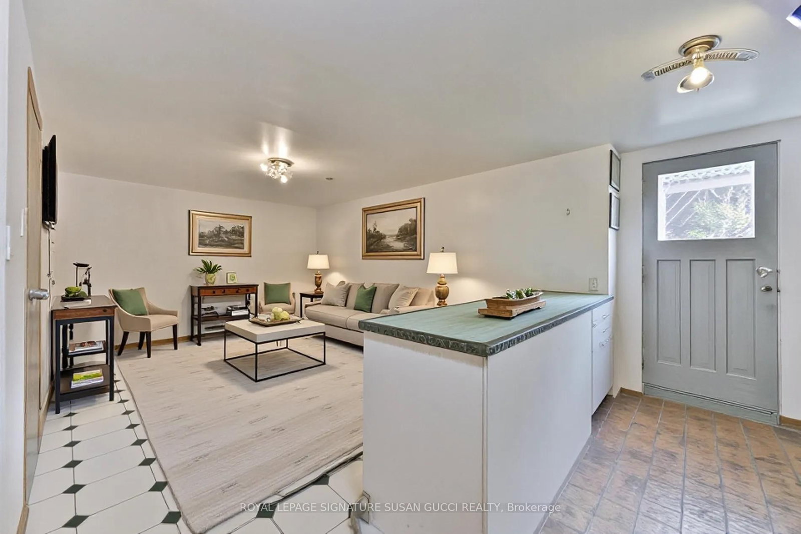 16 Squires Avenue • Toronto, ON photo 36