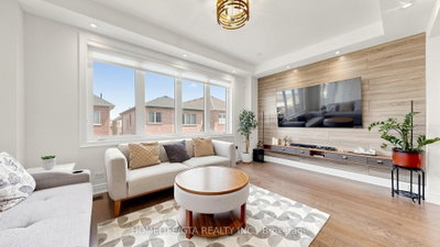 1067 Purus Path • Pickering, ON photo 6