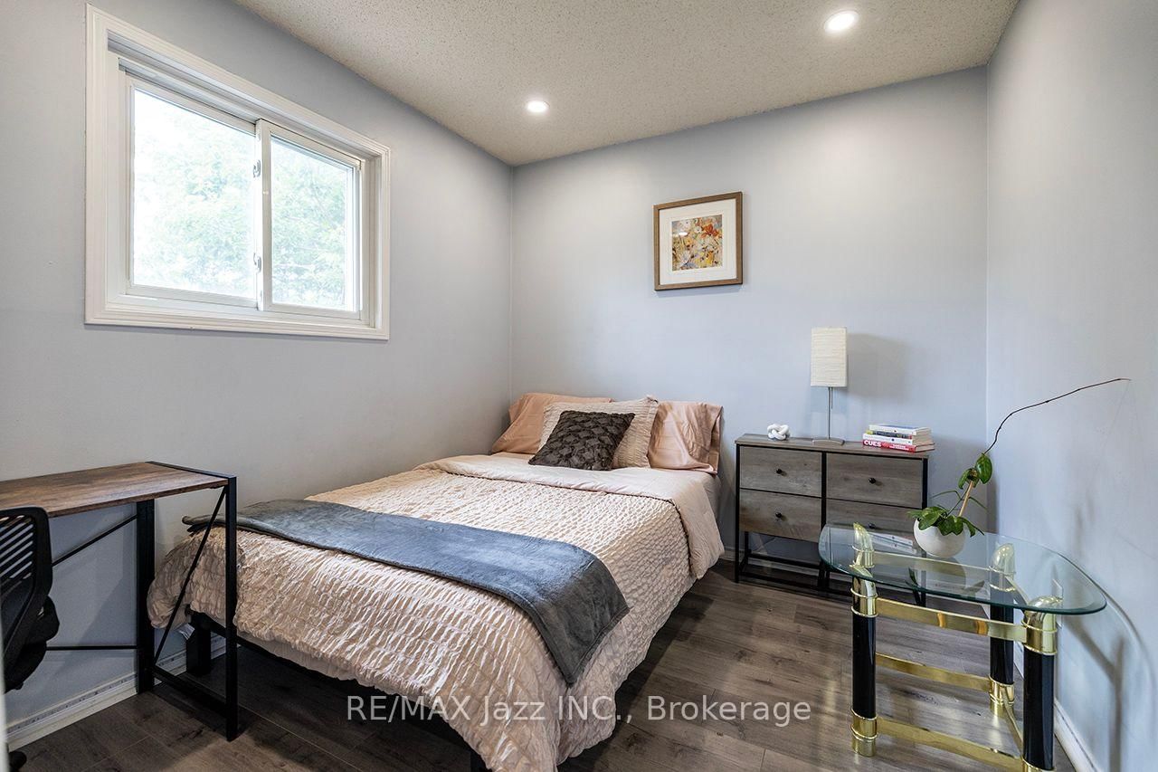 23 Meredith Court • Clarington, ON photo 24