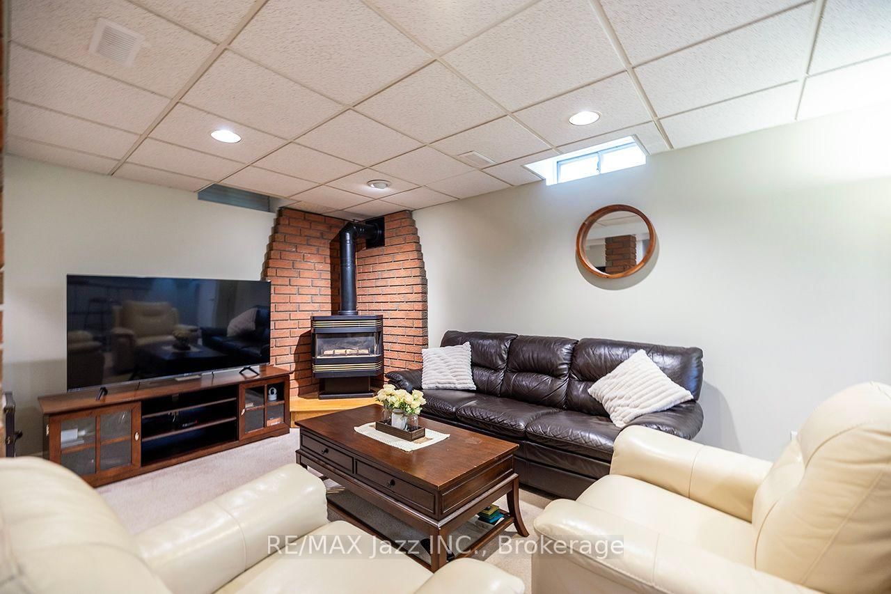 23 Meredith Court • Clarington, ON photo 26