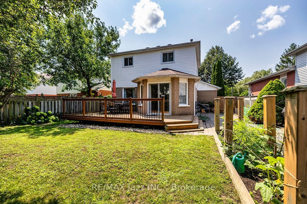 23 Meredith Court • Clarington, ON photo 35