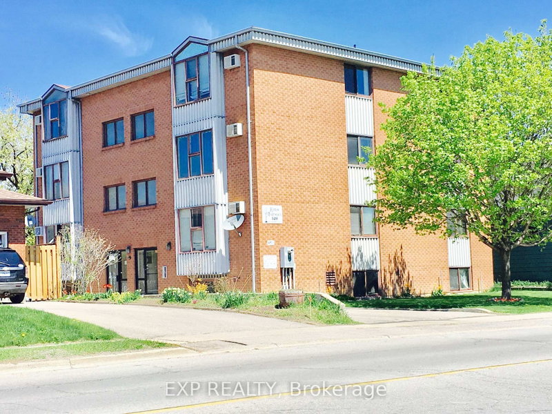 3 - 520 Bloor Street E