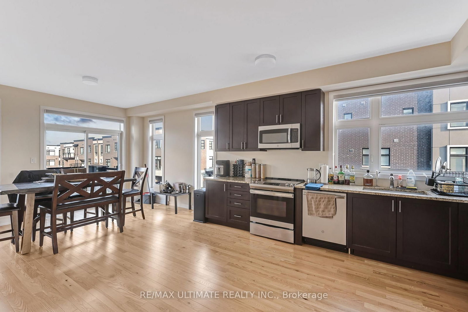 2632 Castlegate Crossing Drive • Pickering, ON photo 10