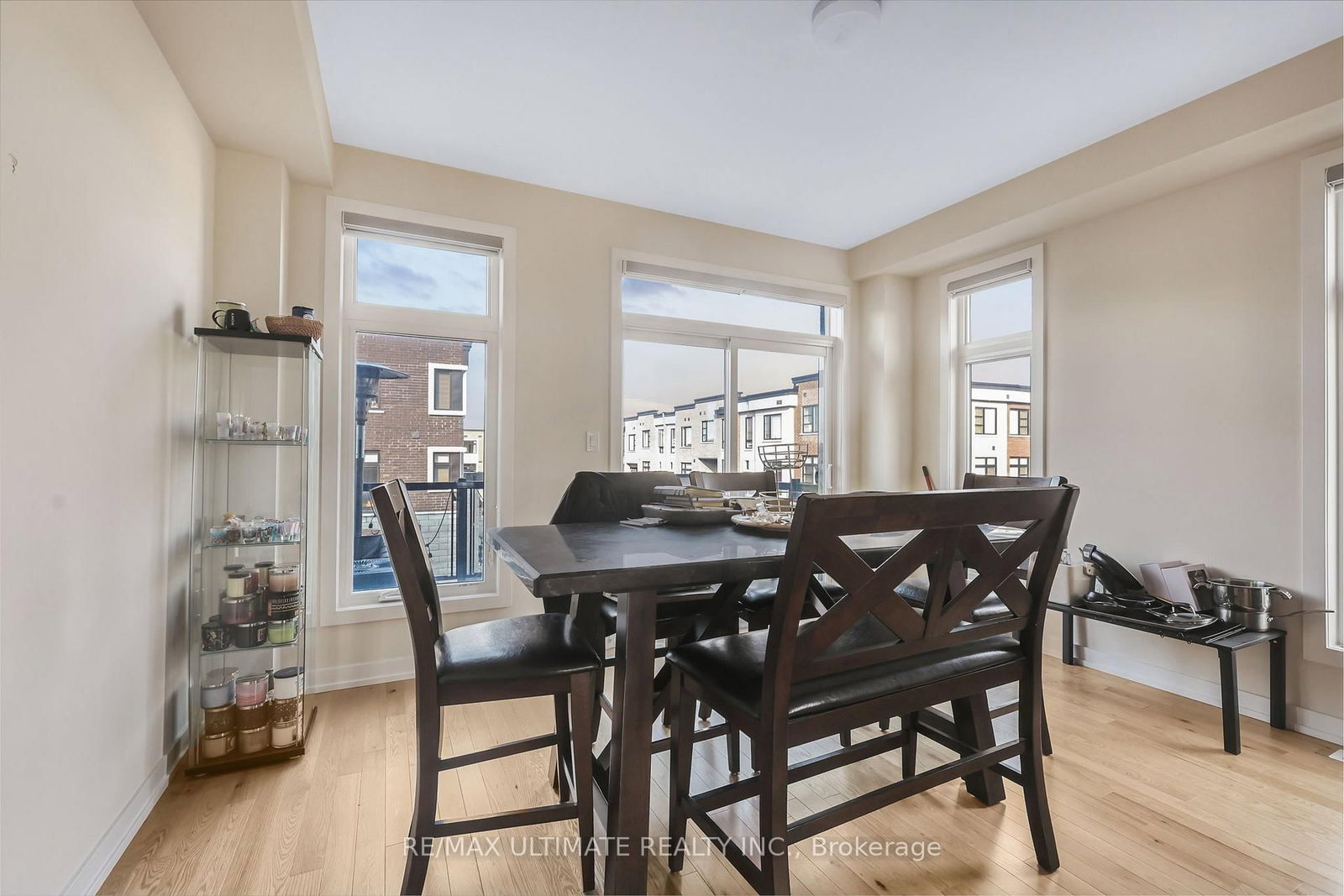 2632 Castlegate Crossing Drive • Pickering, ON photo 11
