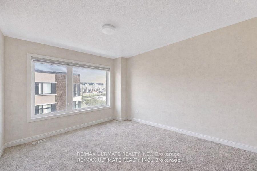 2632 Castlegate Crossing Drive • Pickering, ON photo 18