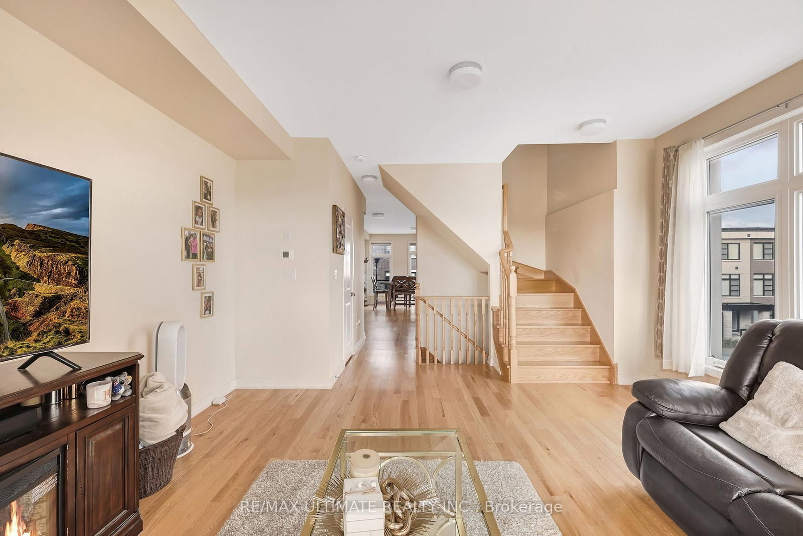 2632 Castlegate Crossing Drive • Pickering, ON photo 7