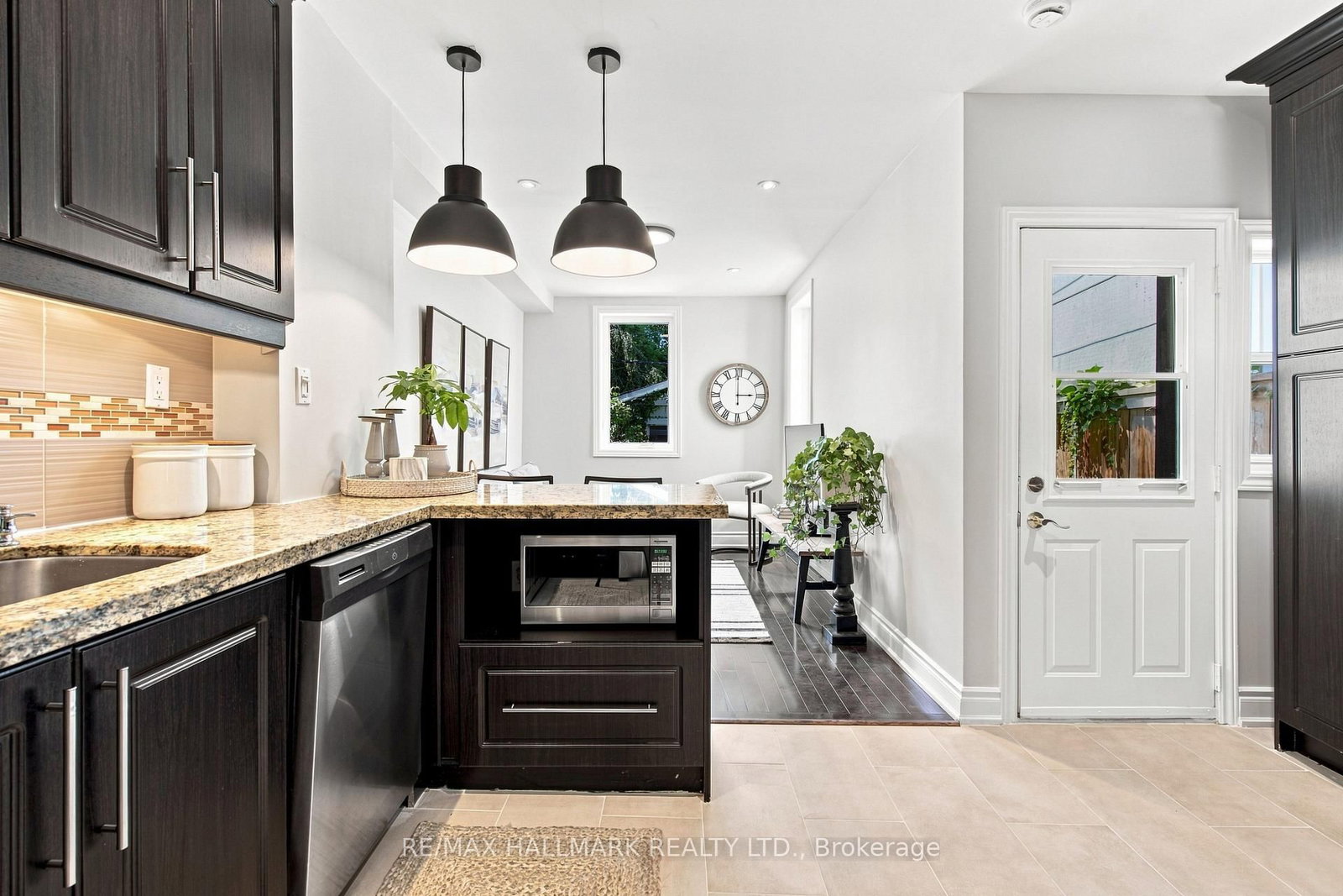 76 Pape Avenue • Toronto, ON photo 17