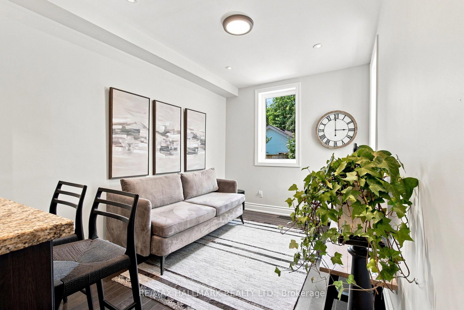76 Pape Avenue • Toronto, ON photo 19