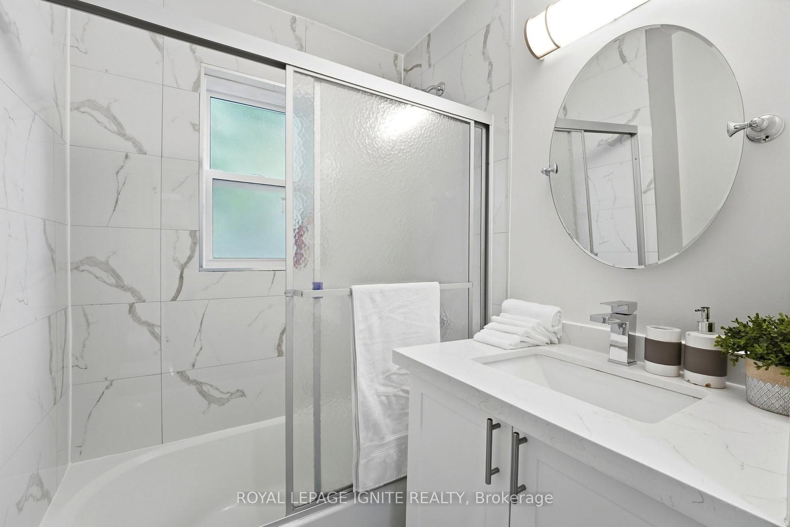 89 Darlingside Drive • Toronto, ON photo 18