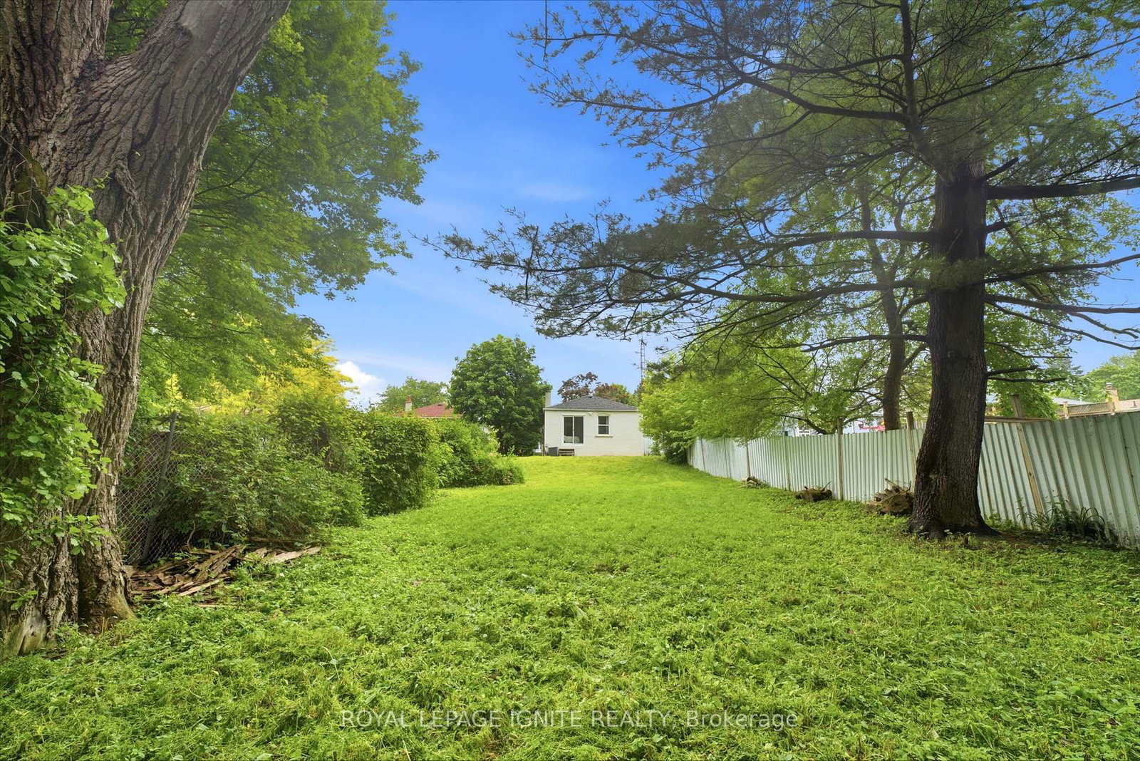 89 Darlingside Drive • Toronto, ON photo 29