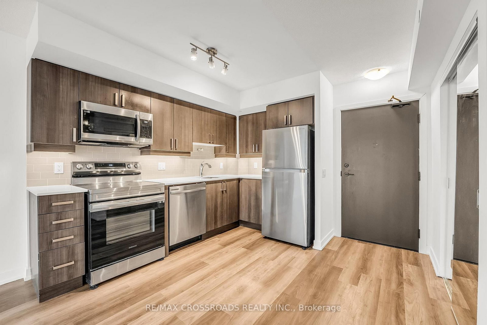 1480 Bayly Street • #1411 • Pickering, ON photo 10