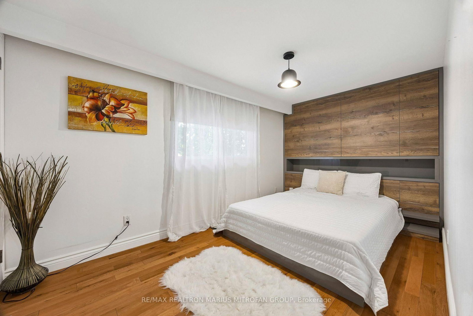 21 Toynbee Trail • Toronto, ON photo 11