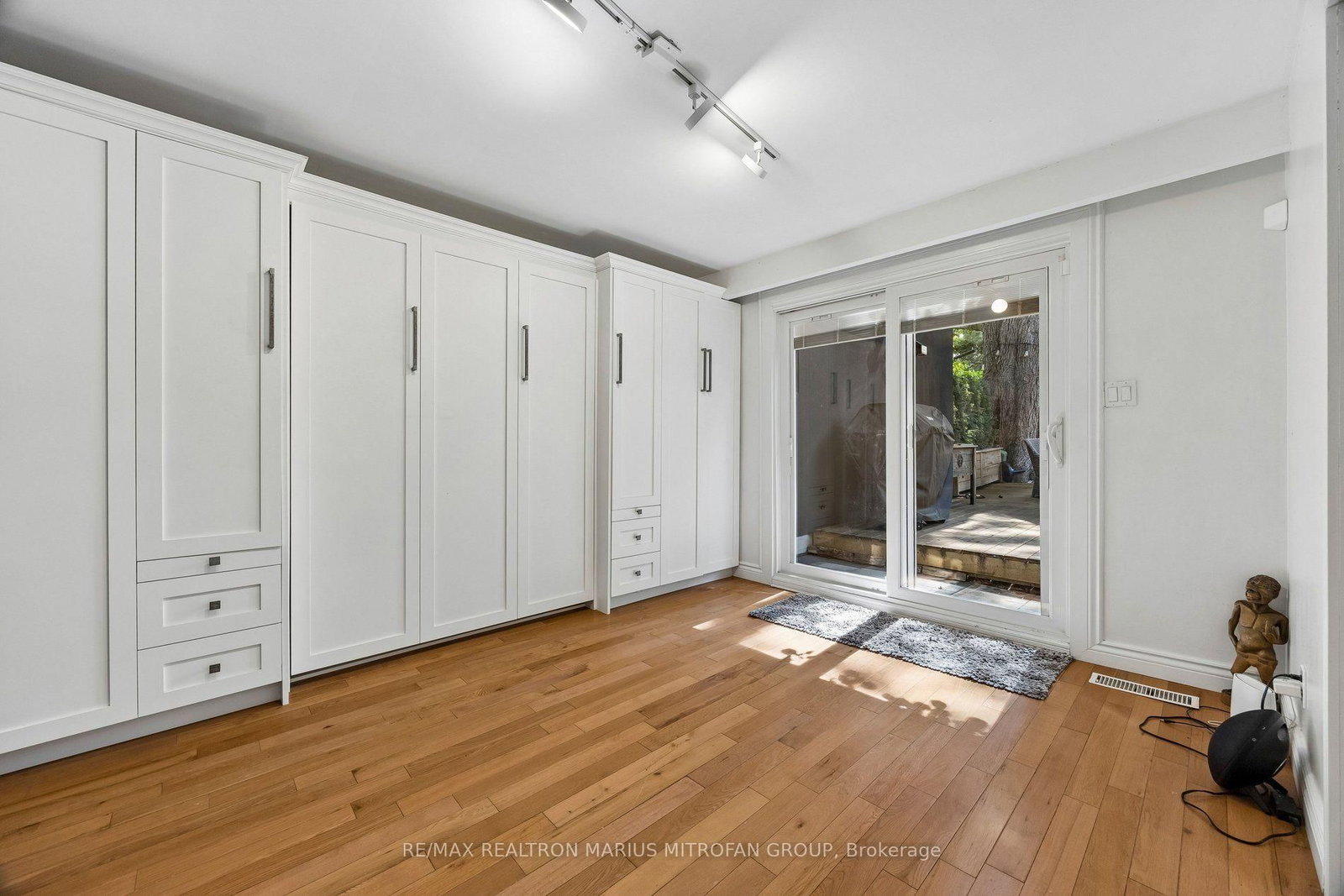 21 Toynbee Trail • Toronto, ON photo 12