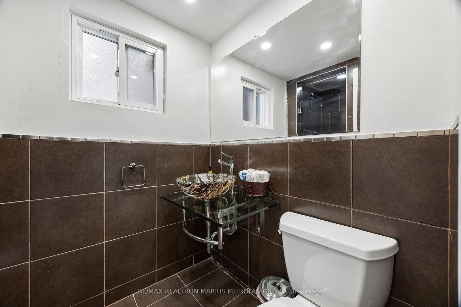 21 Toynbee Trail • Toronto, ON photo 14