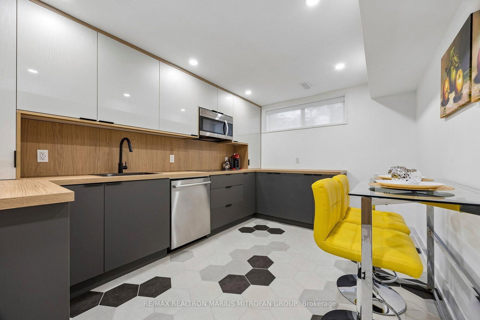 21 Toynbee Trail • Toronto, ON photo 19