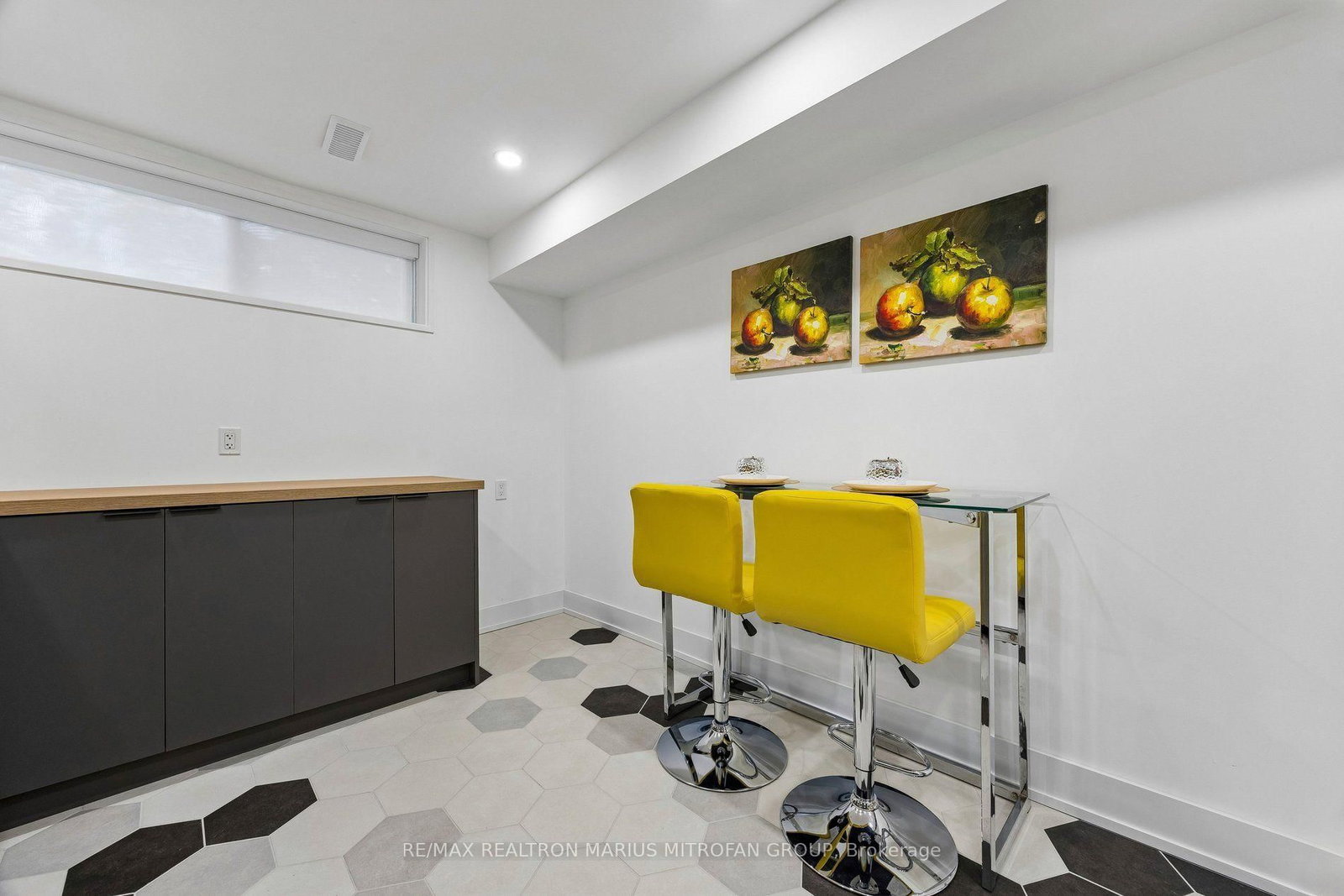 21 Toynbee Trail • Toronto, ON photo 20
