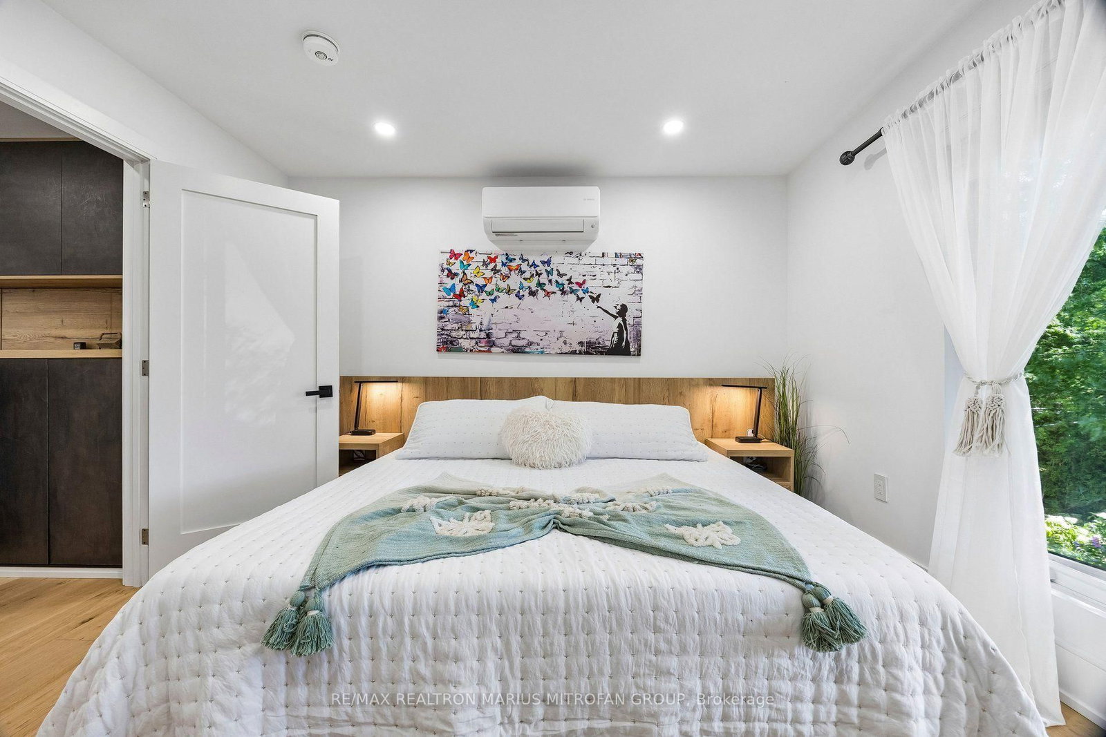 21 Toynbee Trail • Toronto, ON photo 24
