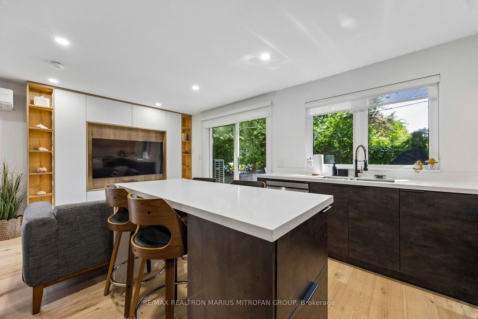 21 Toynbee Trail • Toronto, ON photo 29