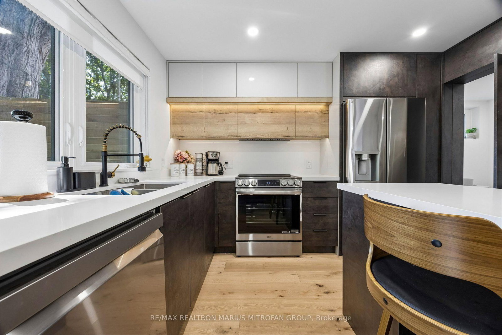 21 Toynbee Trail • Toronto, ON photo 30