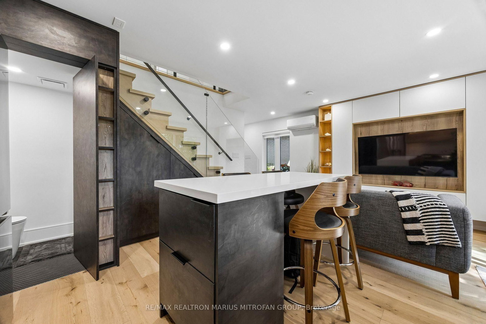 21 Toynbee Trail • Toronto, ON photo 31
