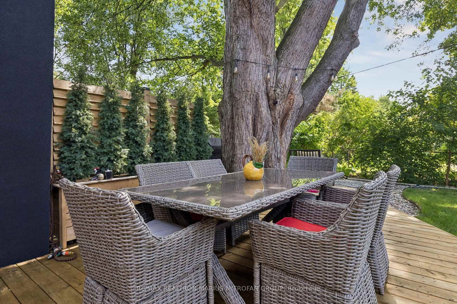 21 Toynbee Trail • Toronto, ON photo 34