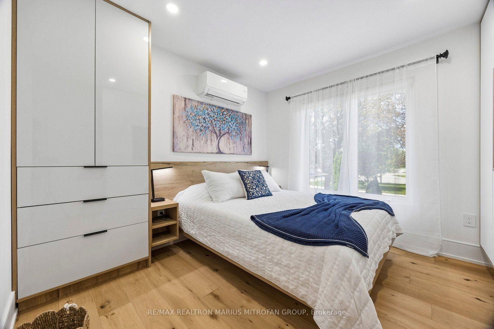 21 Toynbee Trail • Toronto, ON photo 9