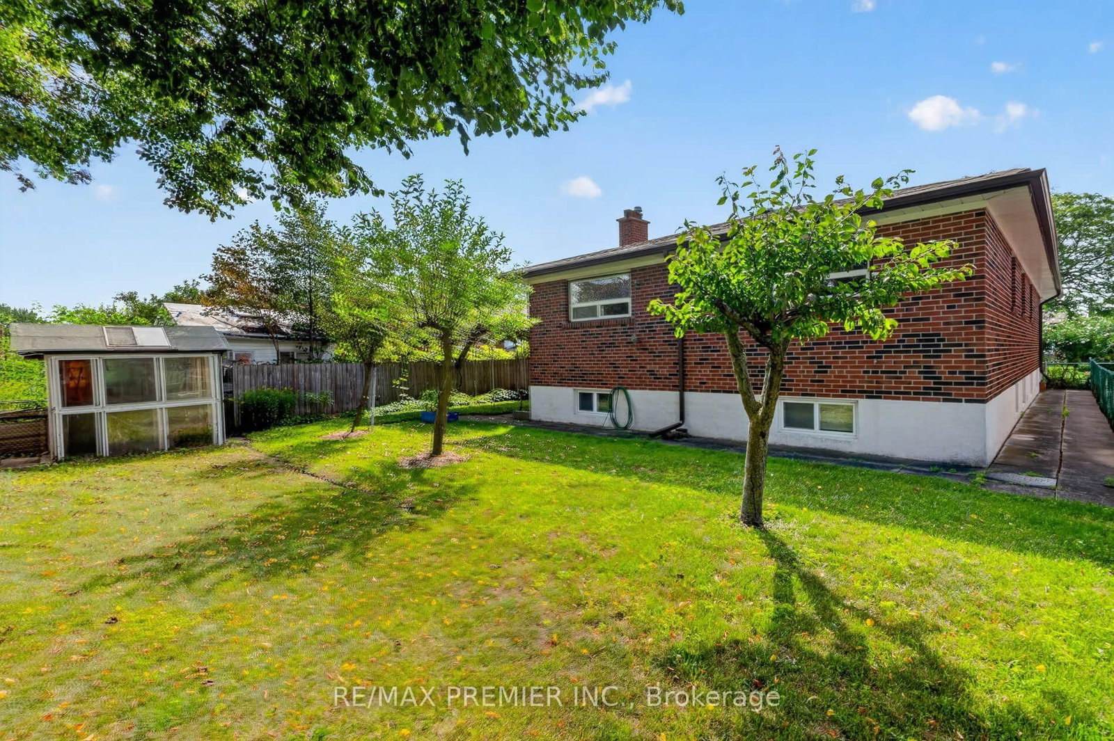 31 CORINTHIAN Boulevard • Toronto, ON photo 28