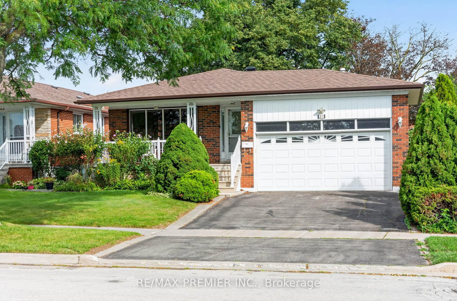 31 CORINTHIAN Boulevard • Toronto, ON photo 30