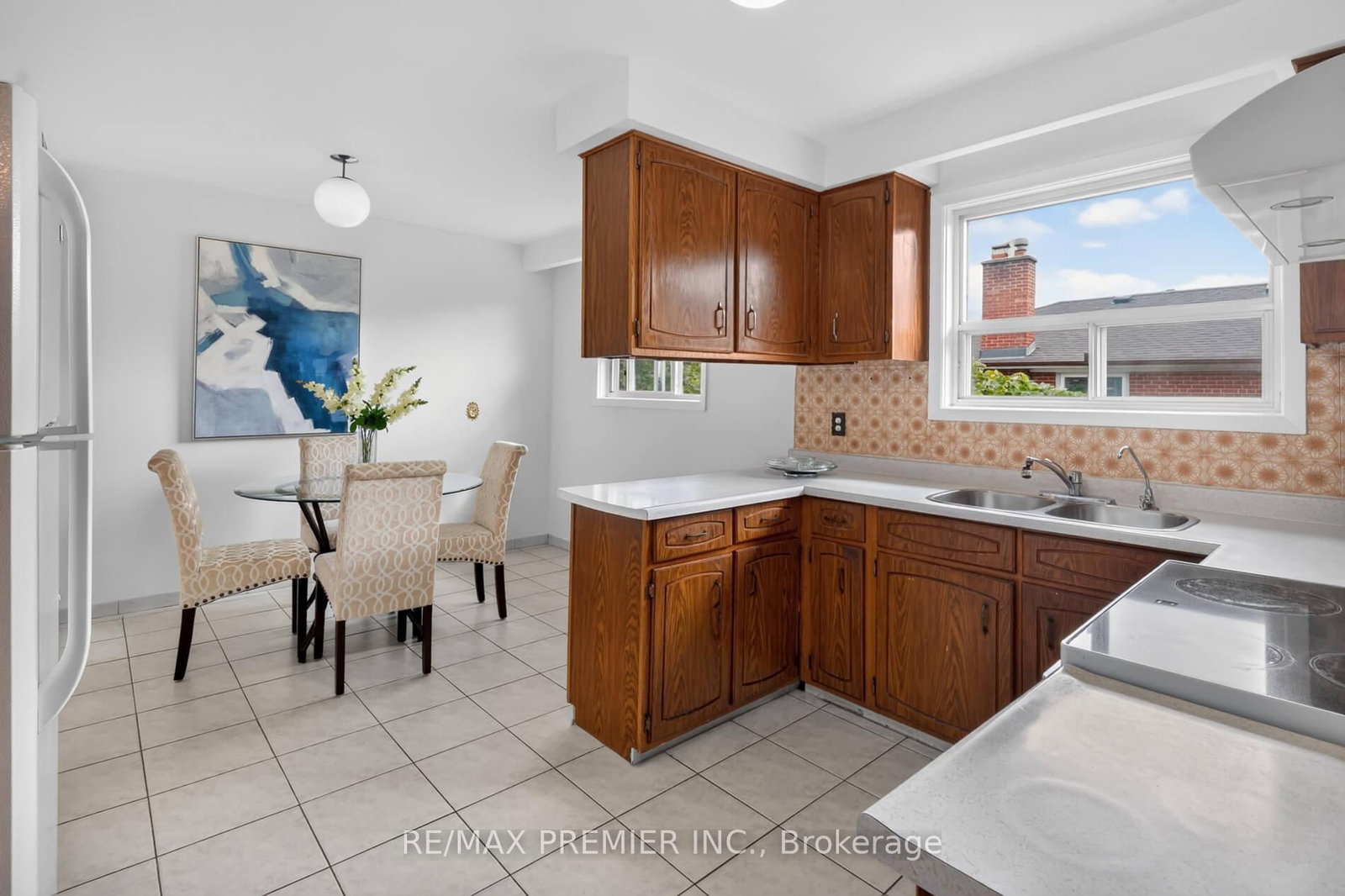 31 CORINTHIAN Boulevard • Toronto, ON photo 9