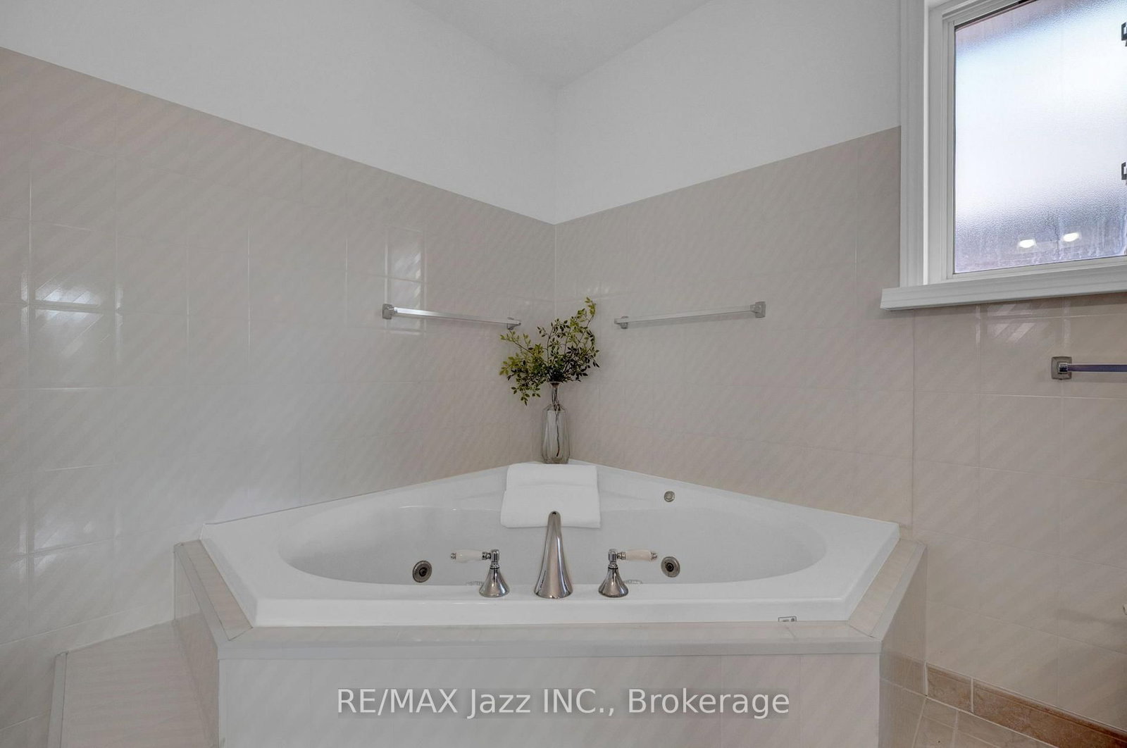 109 Elizabeth Street • Oshawa, ON photo 24
