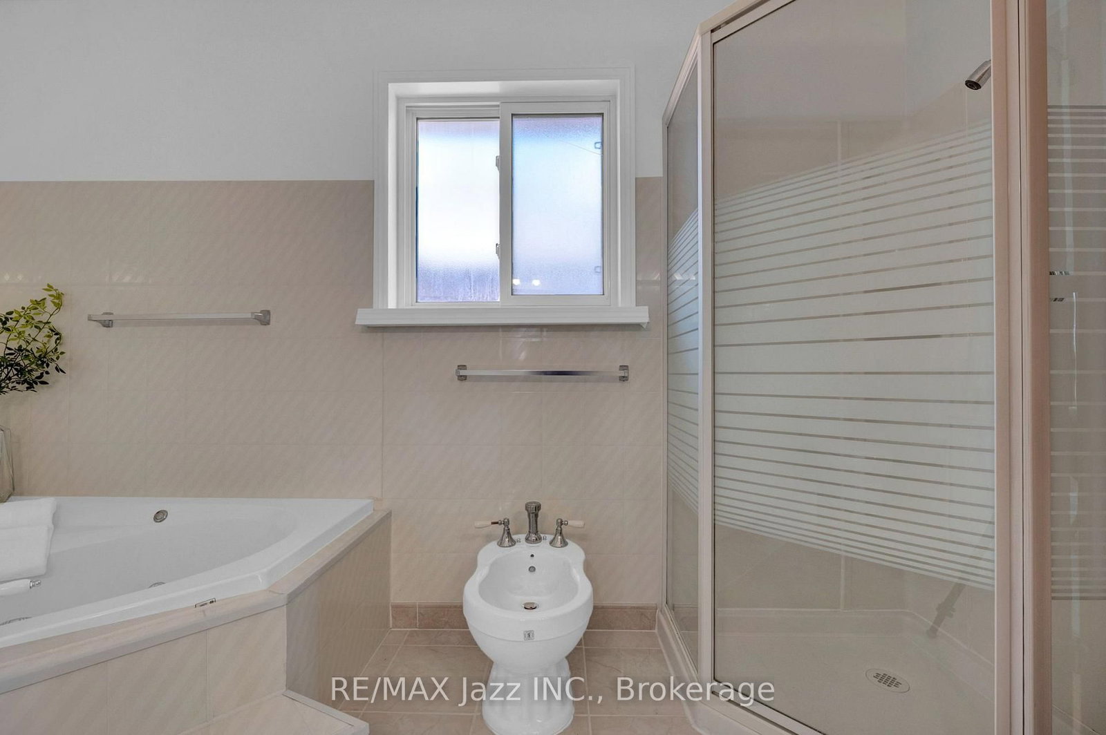 109 Elizabeth Street • Oshawa, ON photo 25