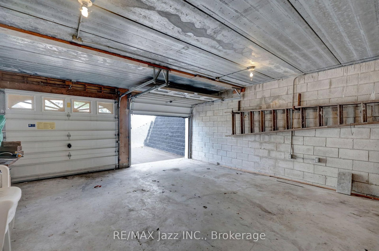 109 Elizabeth Street • Oshawa, ON photo 48