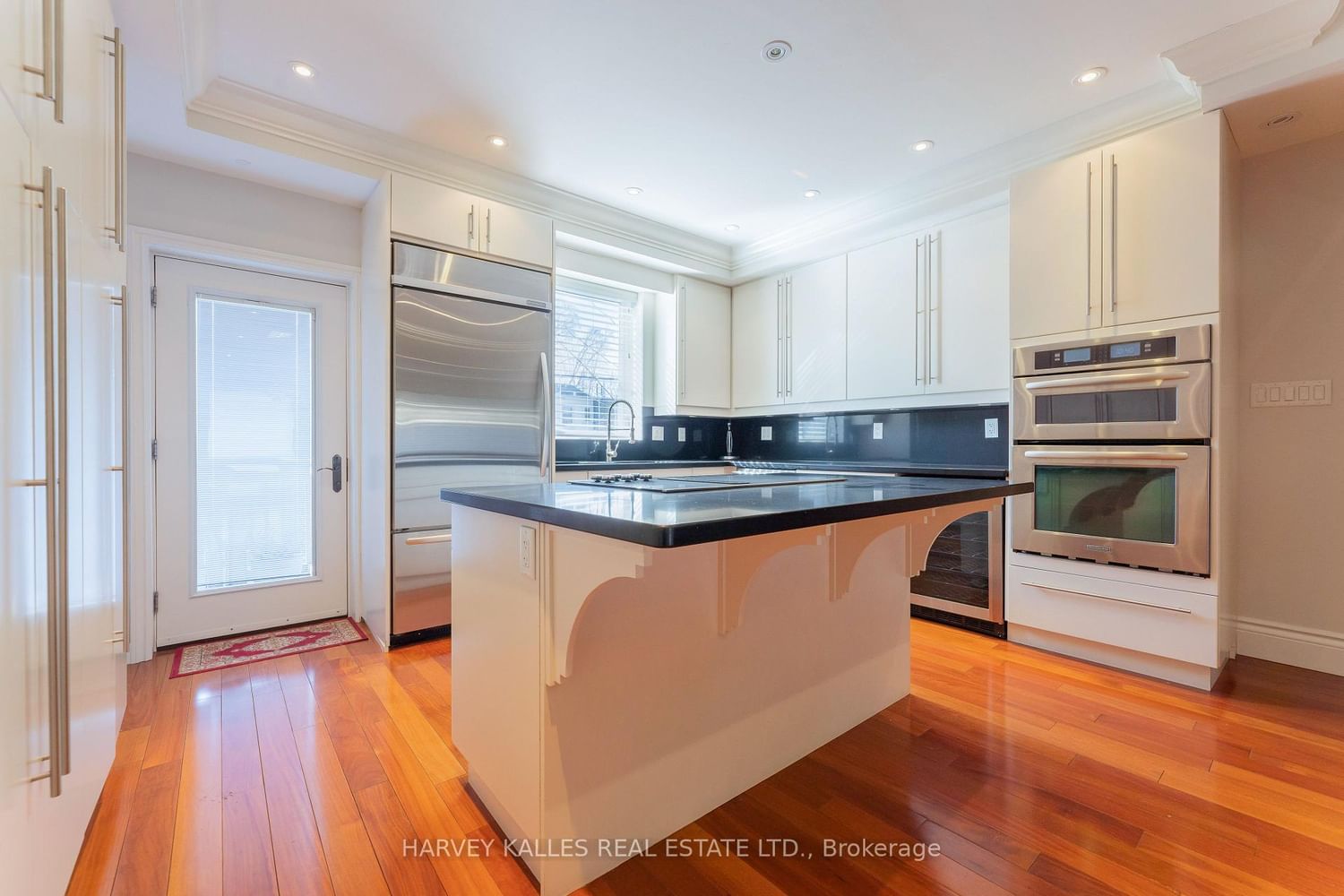 1107 Gerrard Street E • Toronto, ON photo 12