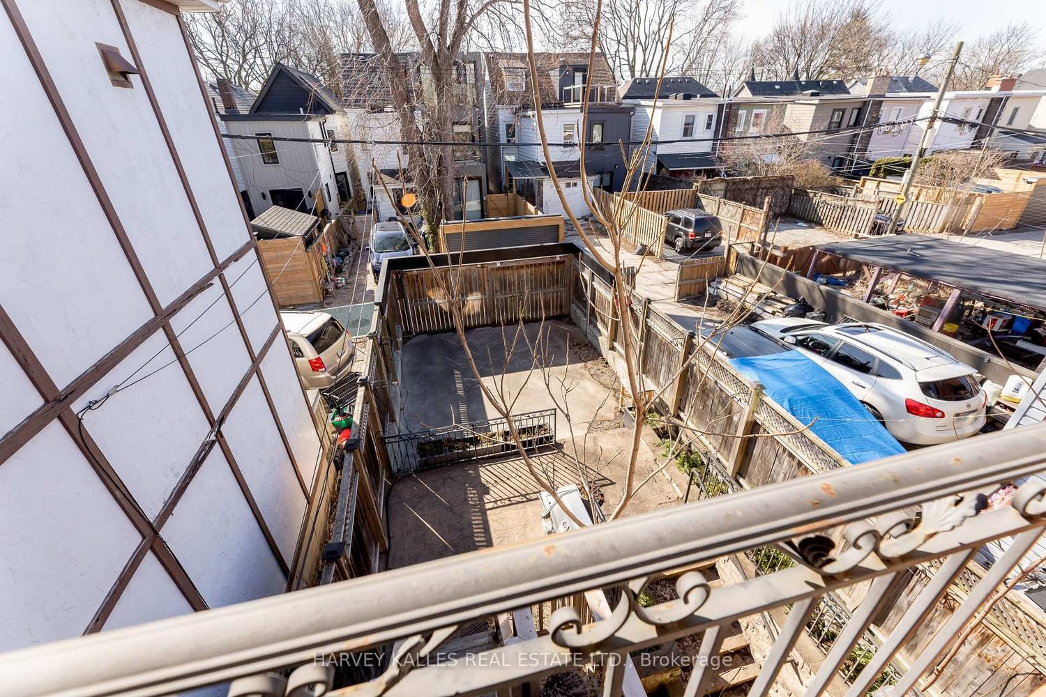 1107 Gerrard Street E • Toronto, ON photo 22