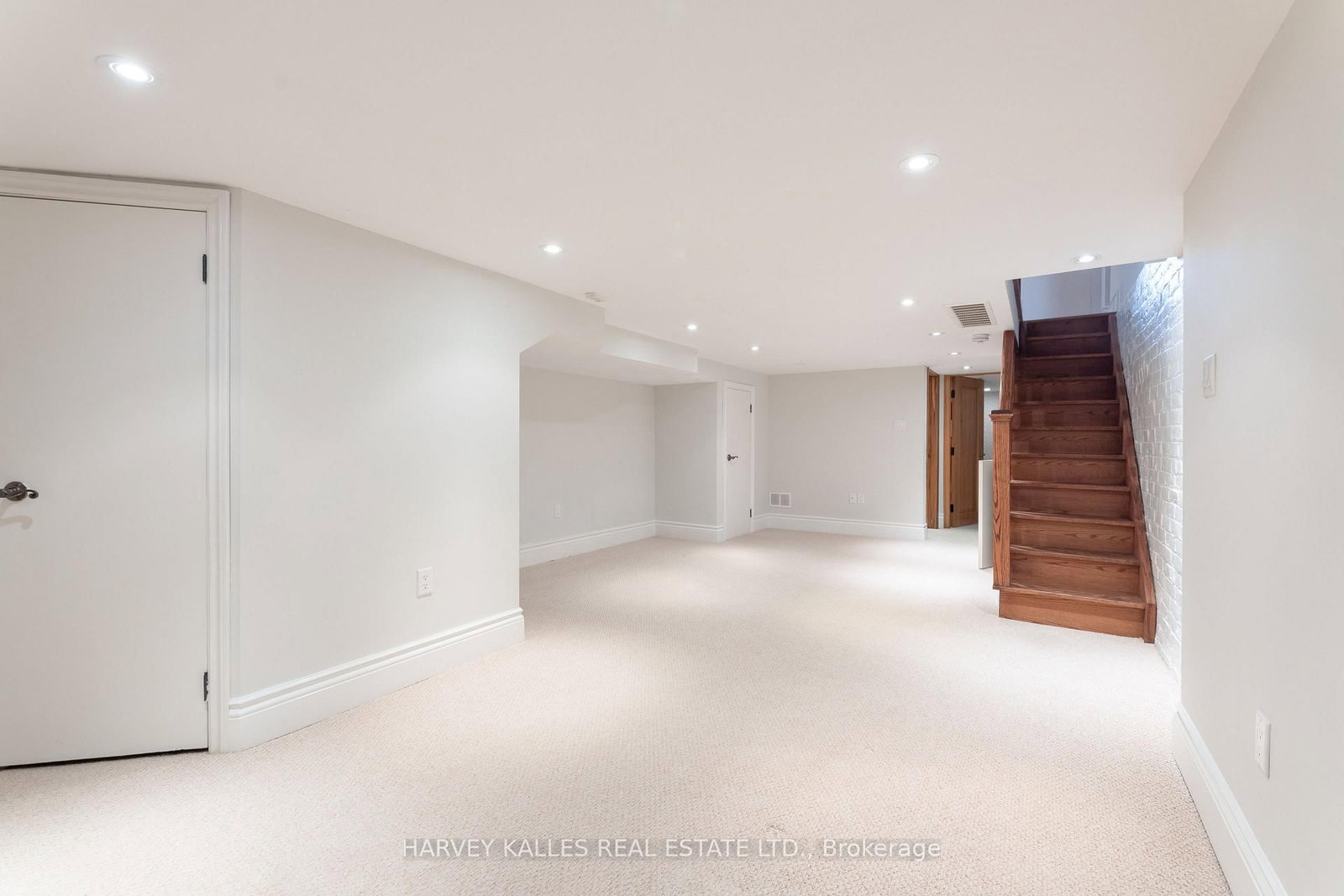 1107 Gerrard Street E • Toronto, ON photo 23