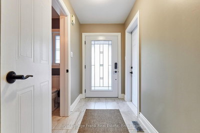 78 Beachgrove Crescent • Whitby, ON photo 5