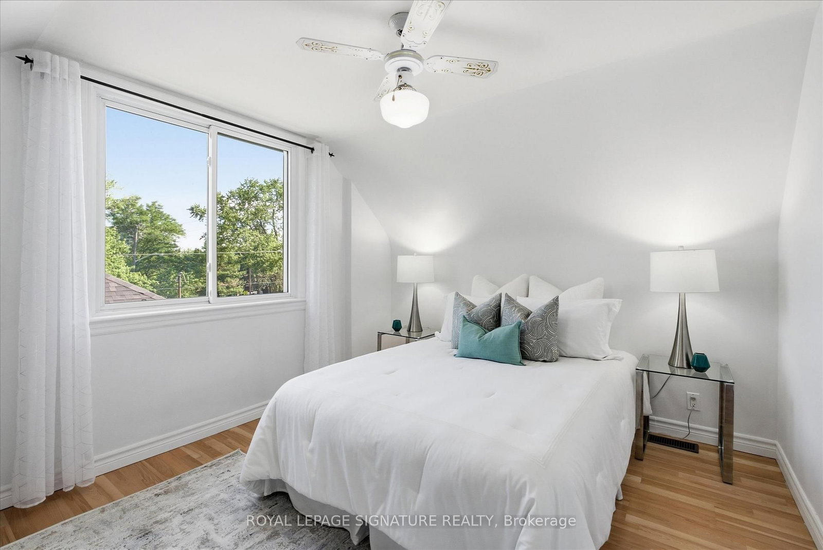 56 Bellamy Road S • Toronto, ON photo 14
