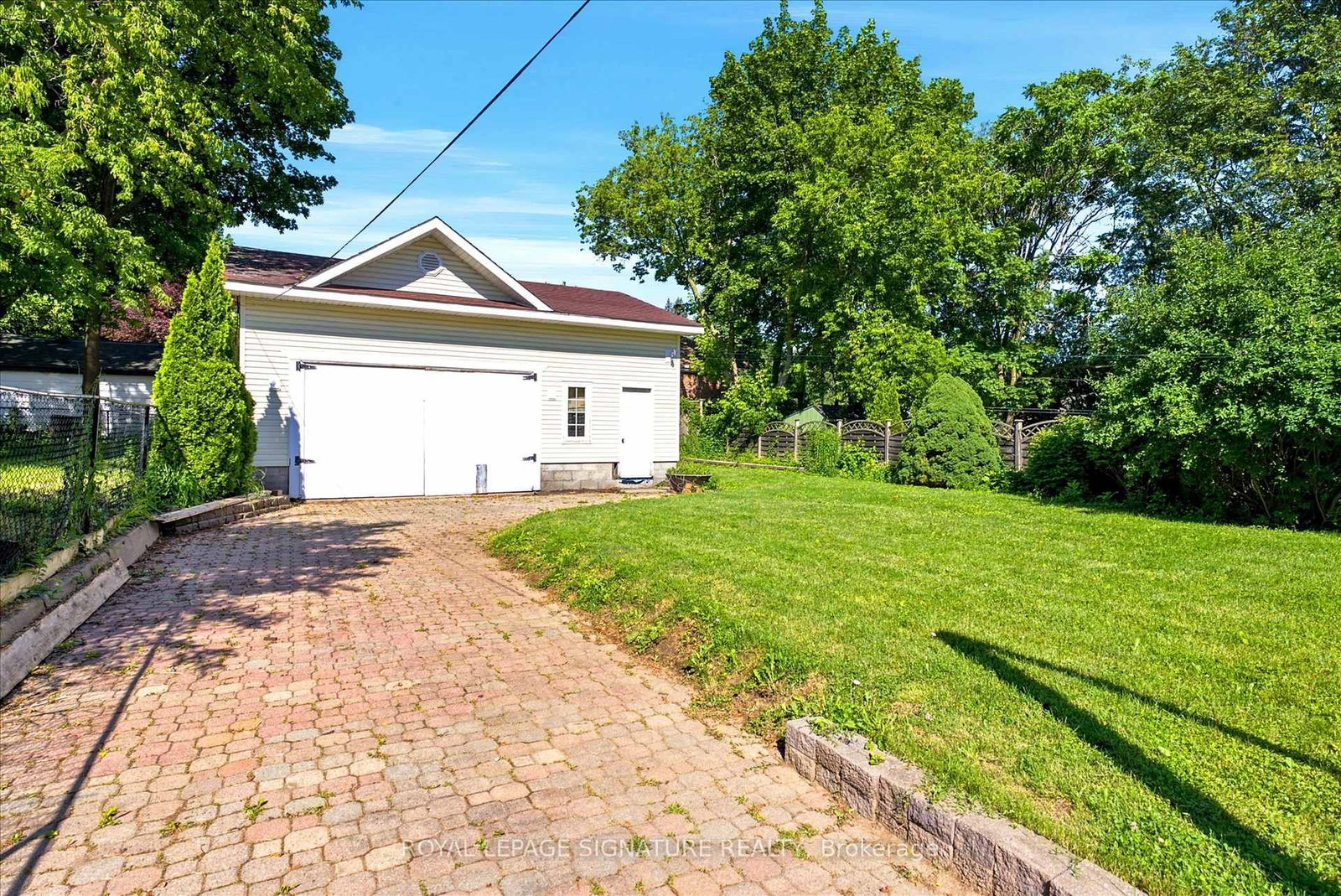 56 Bellamy Road S • Toronto, ON photo 25